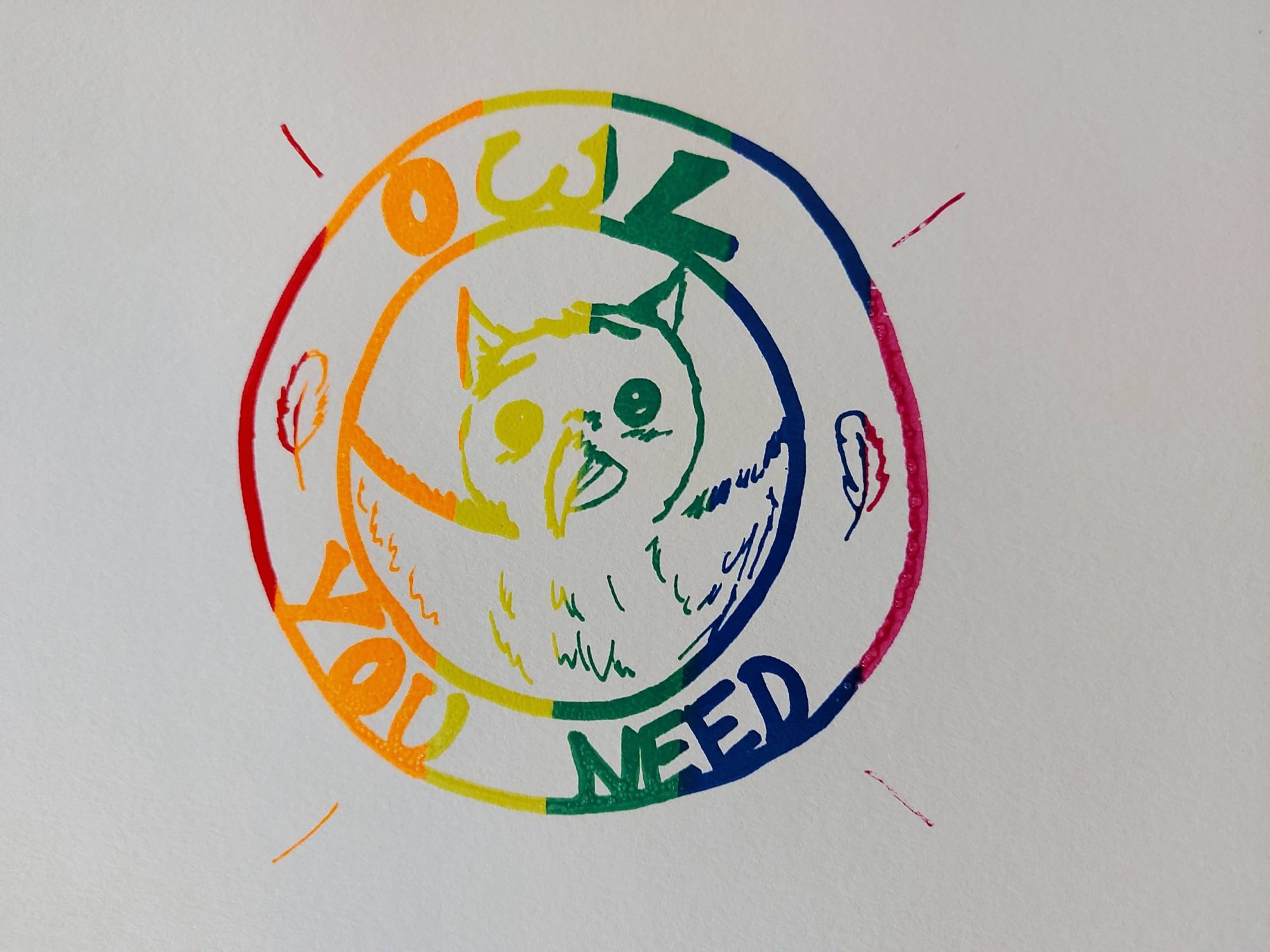 Buntes Eulen Logo mit dem Spruch "Owl you need"